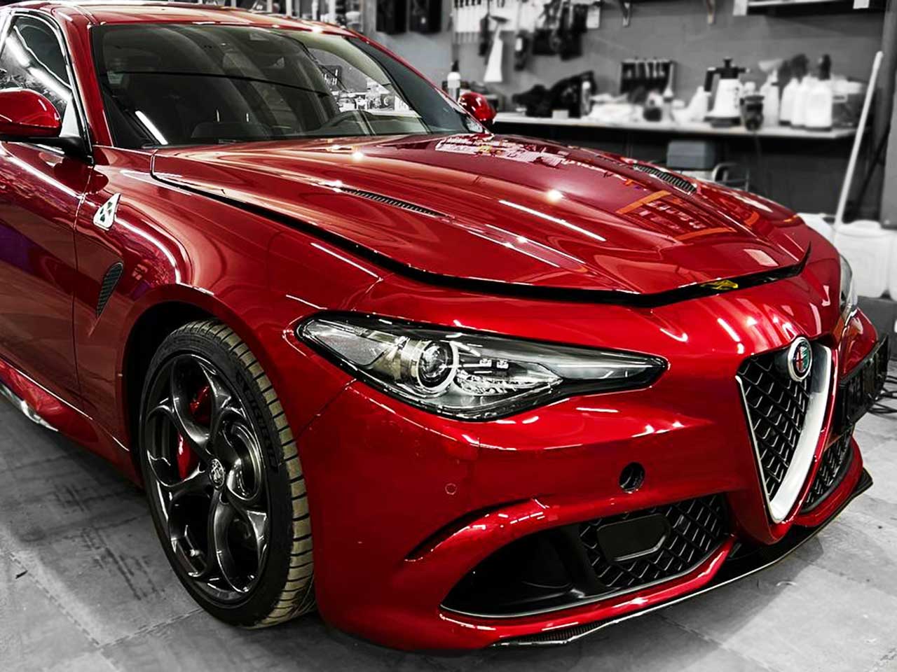 Оклейка защитной плёнкой Alfa Romeo